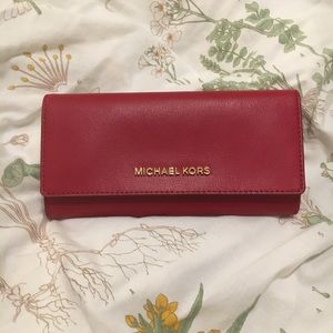 Michael Kors carryall wallet